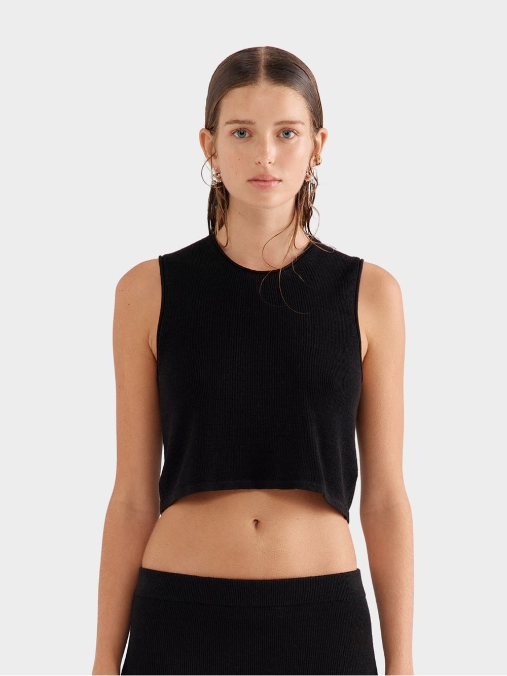 NWT Venroy Ribbed Knitted cropped Black Tank size large 100% linen